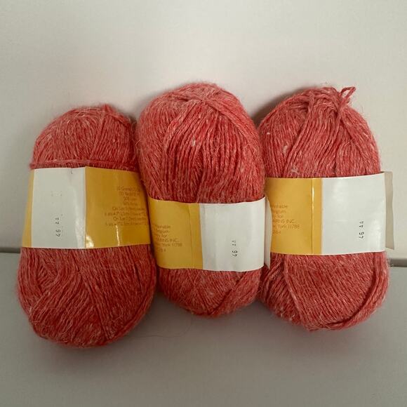 Lot of 3 Red Vintage Reynolds Clover Yarn Linen Light Worsted 135 yards 1.75oz - Picture 4 of 7